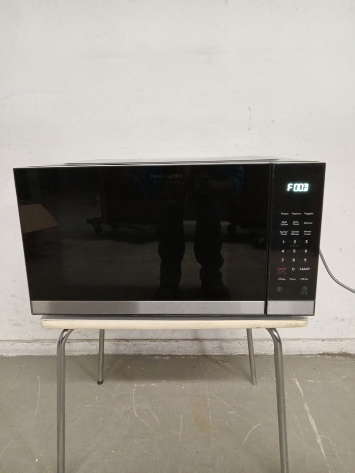 24"W Frigidaire Gallery Built In Microwave