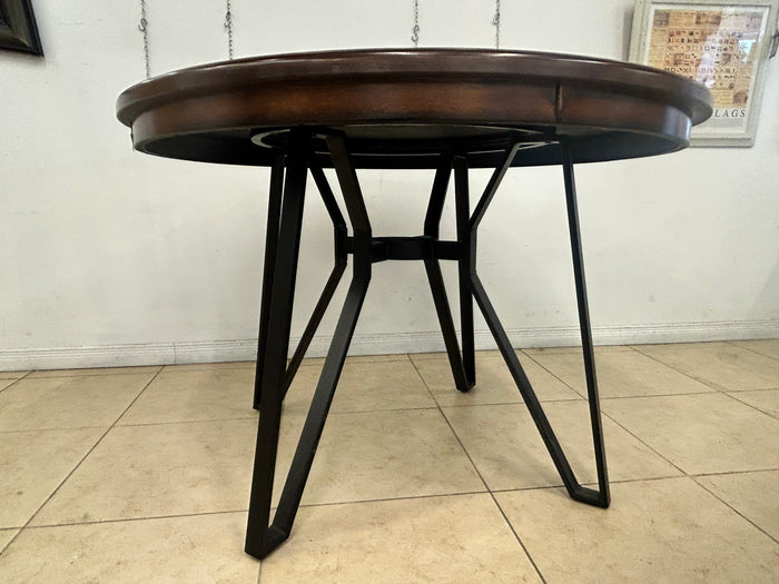 Redona Dining Table (tiny chipped on side)