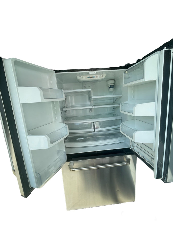 GE Stainless Steel French Door Refrigerator Model#:CFCP1NIZESS