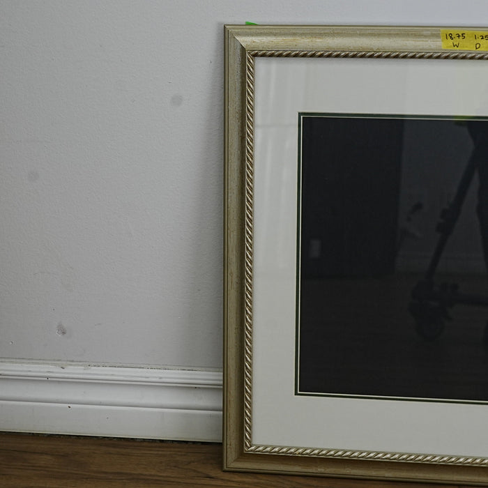 19×1×23‑Inch Decorative Frame – Metallic Finish with Ornate Edge