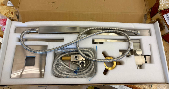 Bathtub Faucet in Brushed Nickel Set