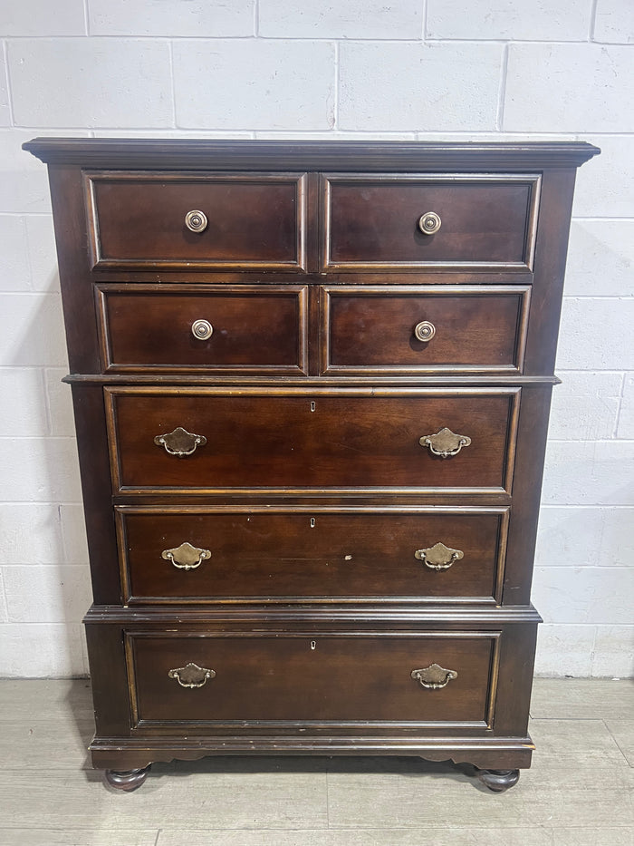 Thomasville Tallboy Dresser