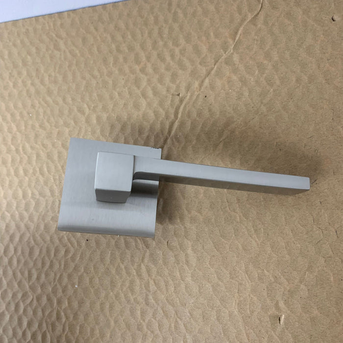 Louisiana Passage Door Lever Set - Right Hand, Satin Nickel 1001LOUSR