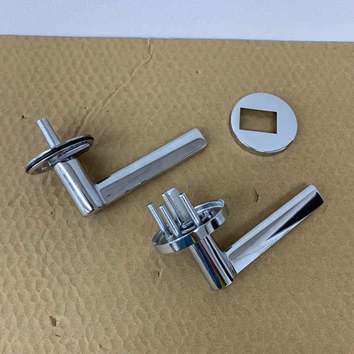 New Jersey Passage Door Lever Set - Left Hand, Polished Chrome 1001NSYMRS