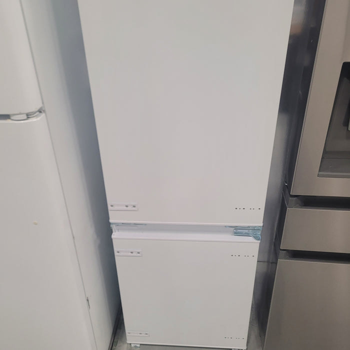 21"W White Fridge Freezer