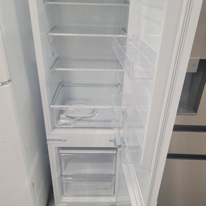 21"W White Fridge Freezer