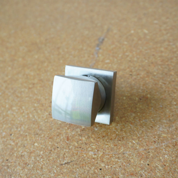 Sargent 41mm Square Thumb Turn in Satin Nickel 8000TTSR