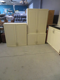 Cream Thermofoil Raised Panel Kitchen Cabinet Set