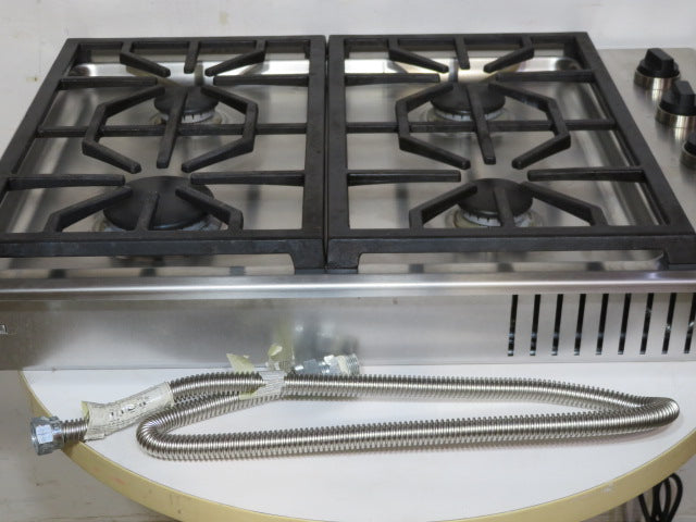 30" Wolf Stainless Steel Gas Cooktop