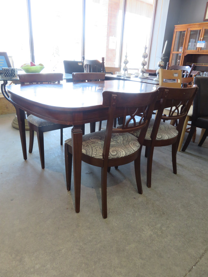 Dining Table with 4 Chairs and 3 Leaf Extensions