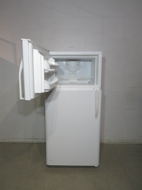 White Kenmore Top Freezer Refrigerator