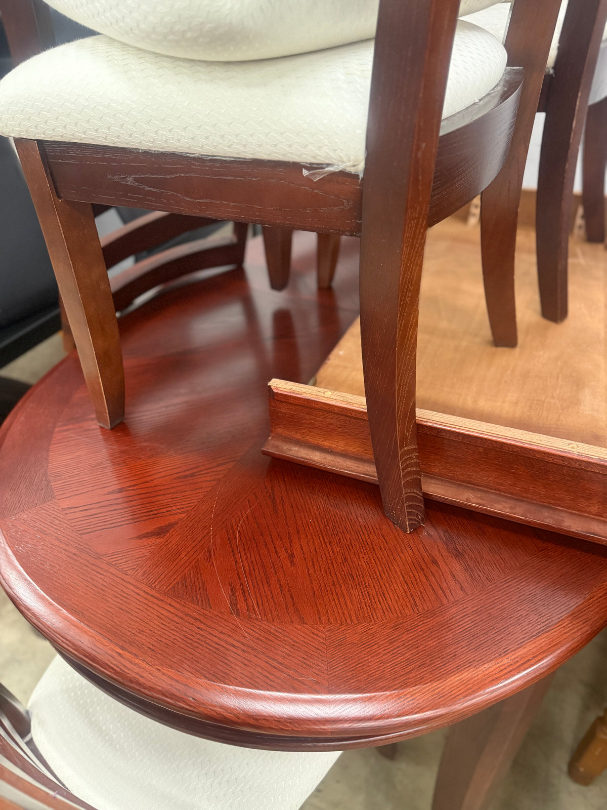 Oval Mahogany Dining Table Set