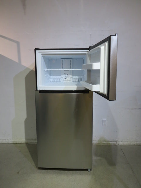 Stainless Steel Vissani Fridge with Top Freezer