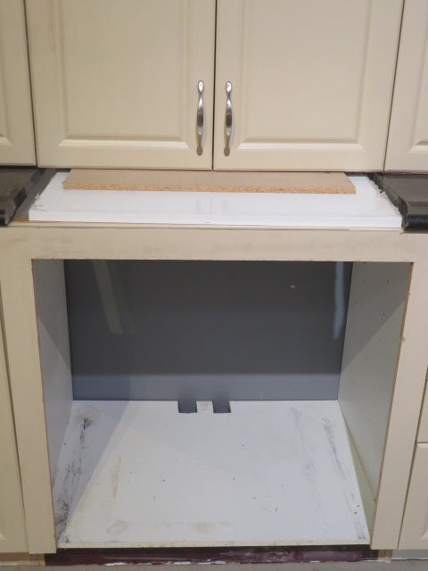 Cream Thermofoil Raised Panel Kitchen Cabinet Set