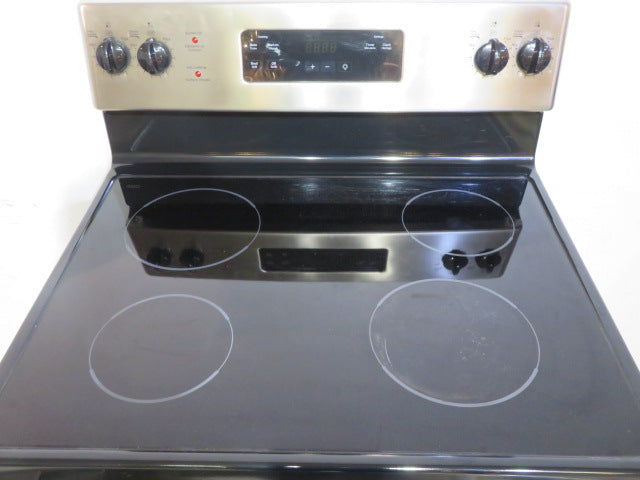 Insignia 30" Freestanding Electric Glass Top Range