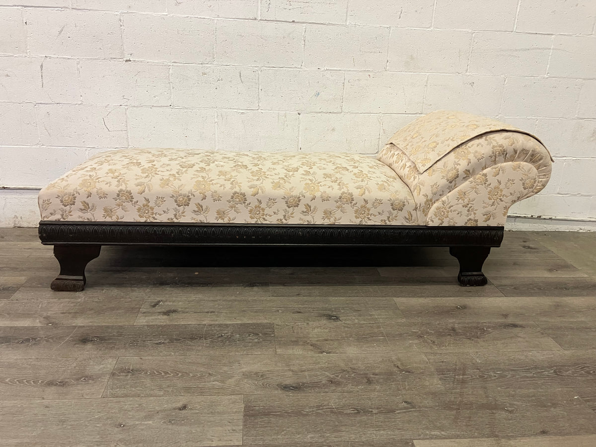 Wood Frame Flower Motif Chaise Lounge