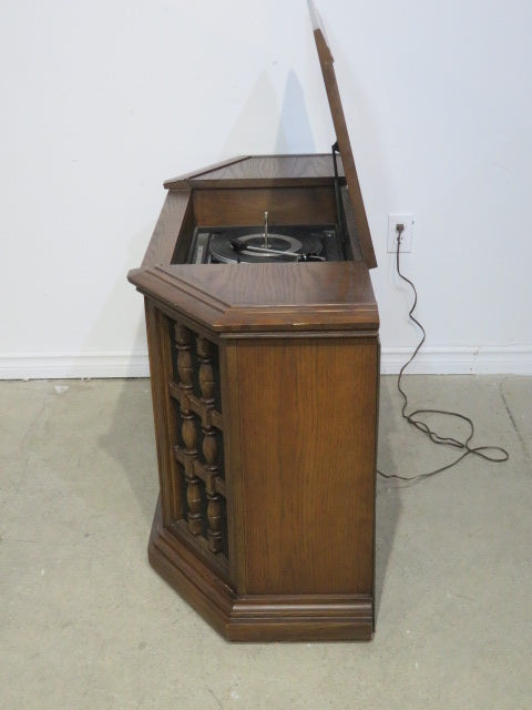 Radio Entertainment Cabinet