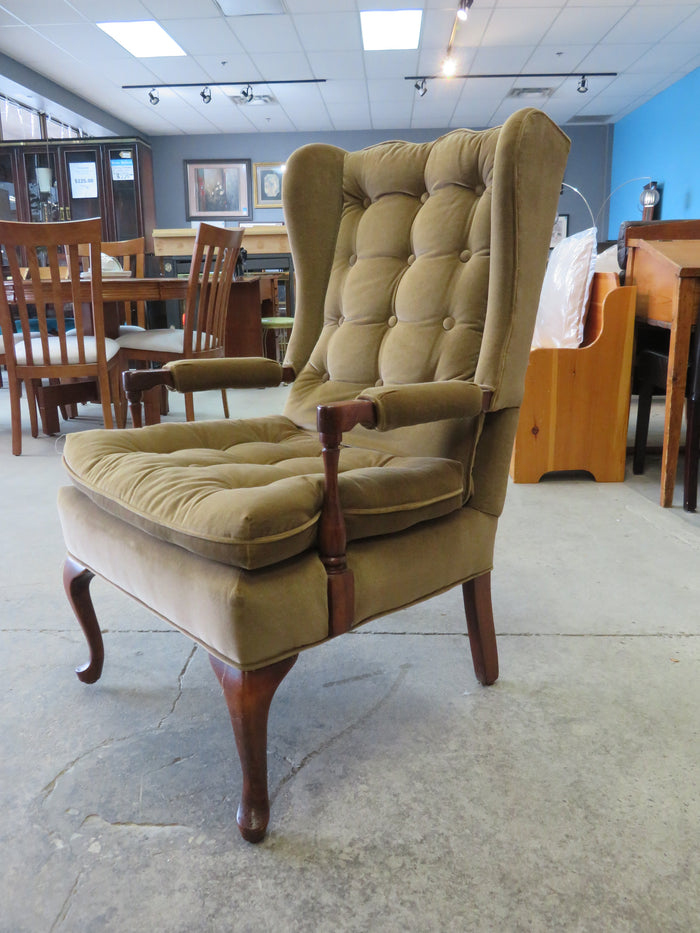 Tufted Upholstered Chair