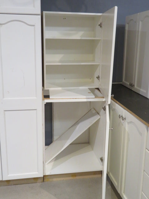 Arched-Top White Cabinet Set