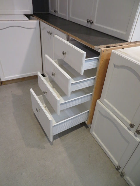 Arched-Top White Cabinet Set