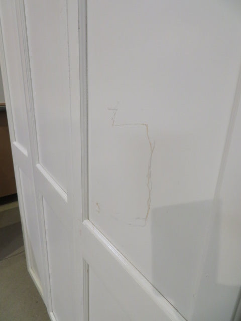 Arched-Top White Cabinet Set