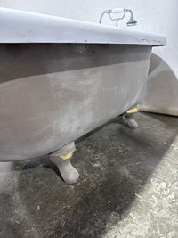Iron Cast Claw Foot Tub