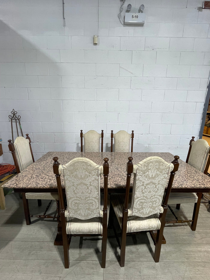 Dining Set w/7 Chairs