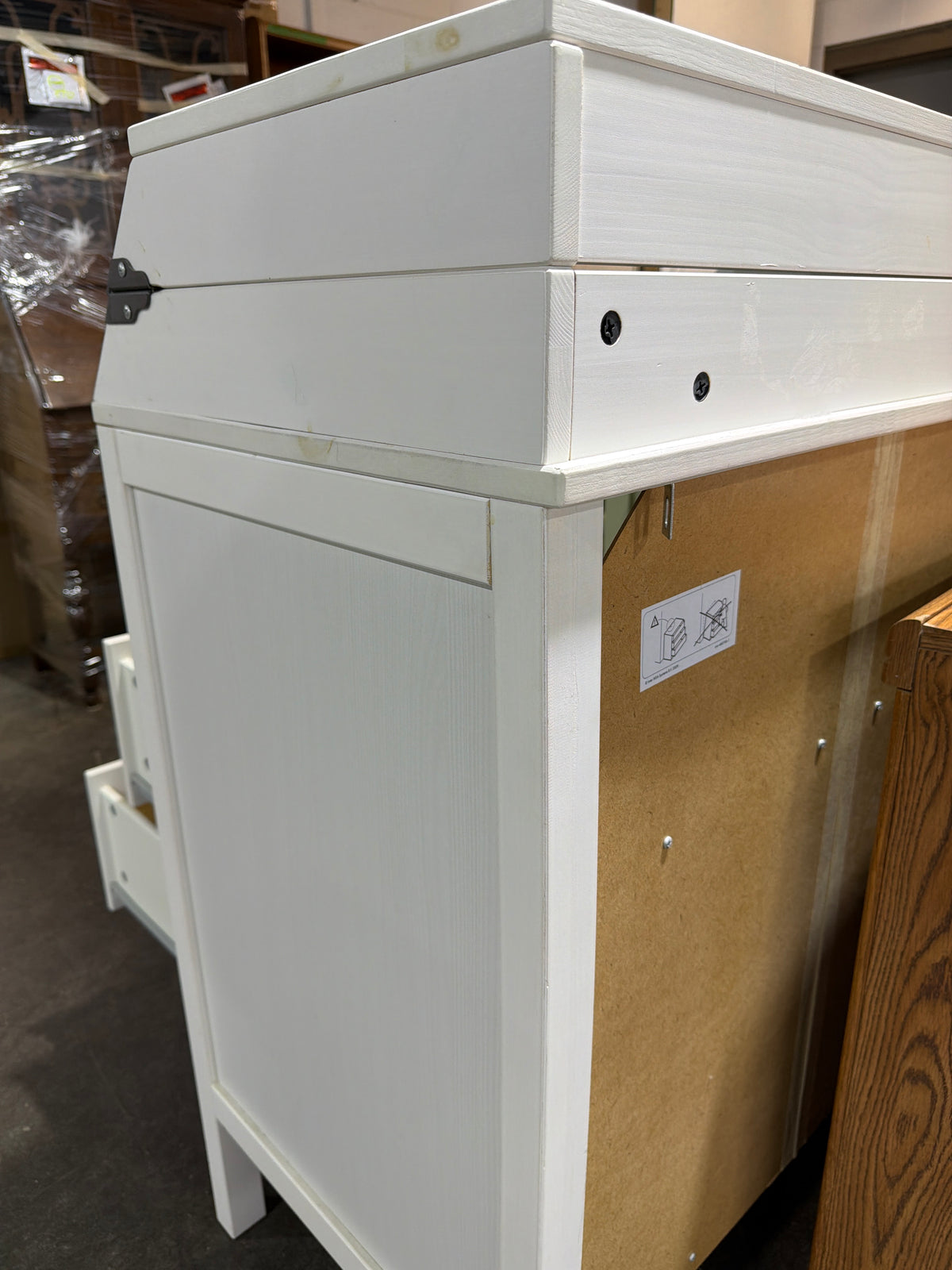 Paloma White Dresser with Flip Top