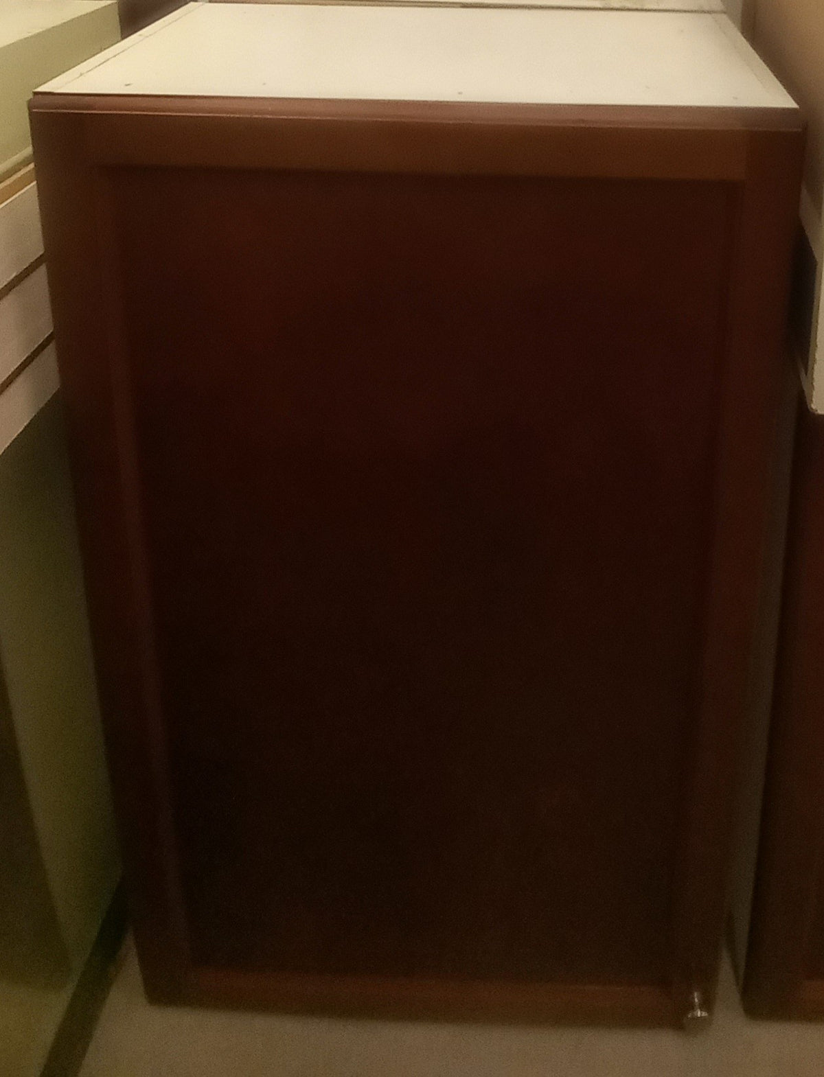 Set of 15 Kitchen Cabinets in Light Brown