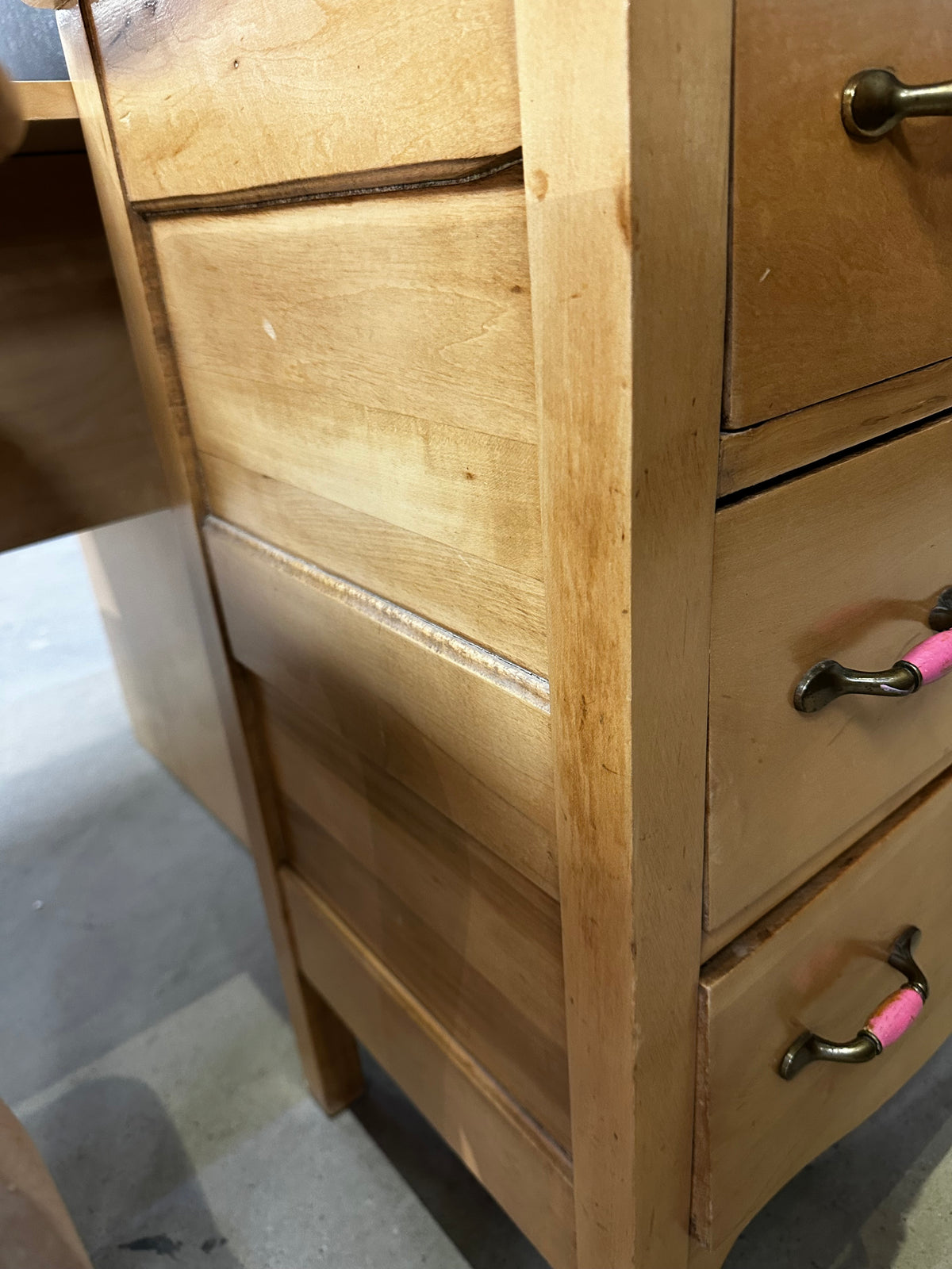 34 Inch Dresser