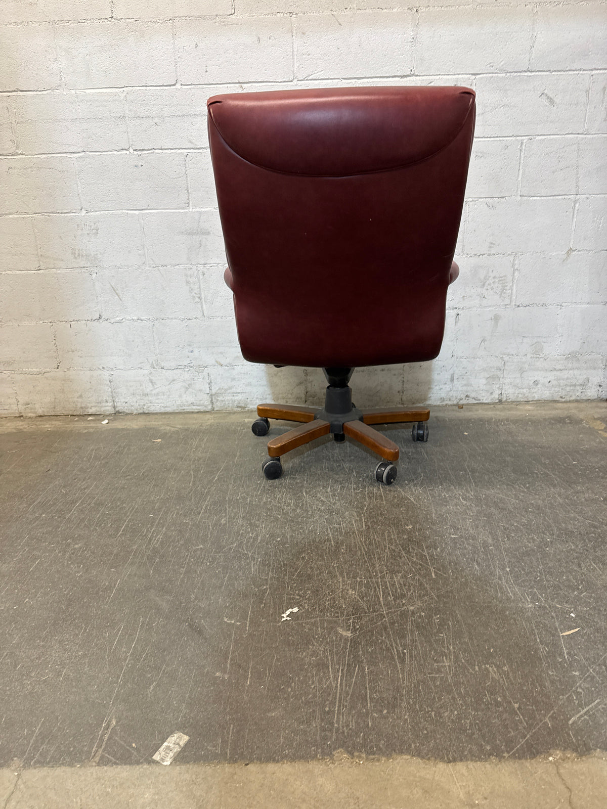 Vintage Leader Office Chair