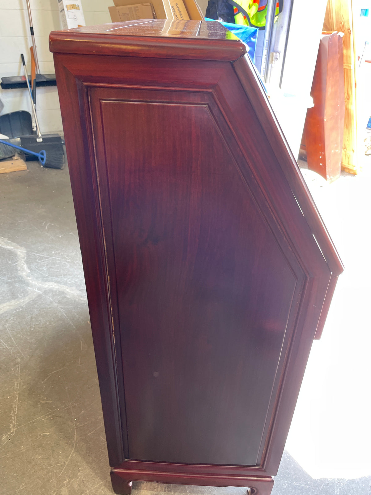 Secretary Desk with Eastern Design