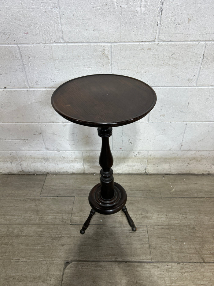 Mateo Vintage Pedestal Side Table
