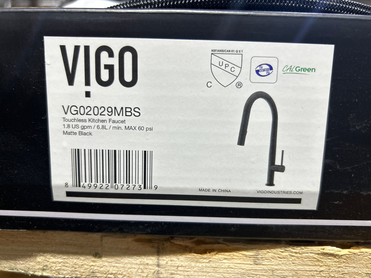 VIGO Single-Handle Pull-Down Sprayer Kitchen Faucet in Matte Black