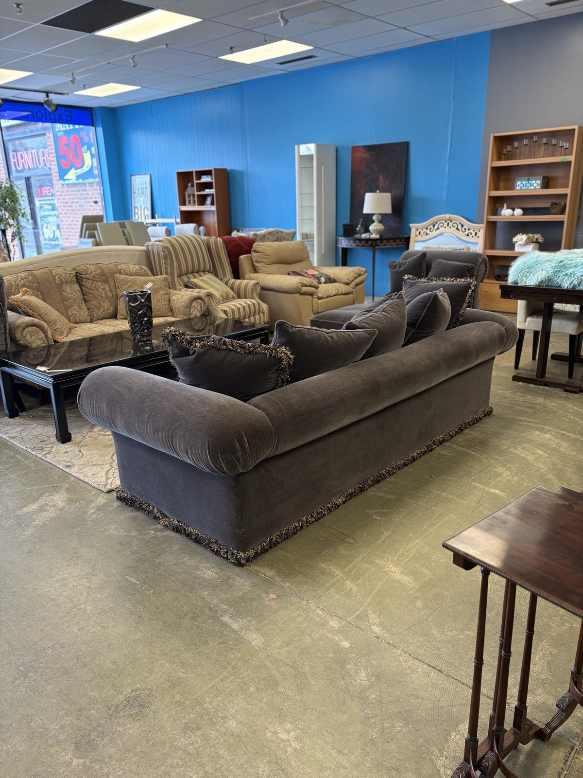 100-INCH GREY VELVET SOFA WITH DECORATIVE ROPE