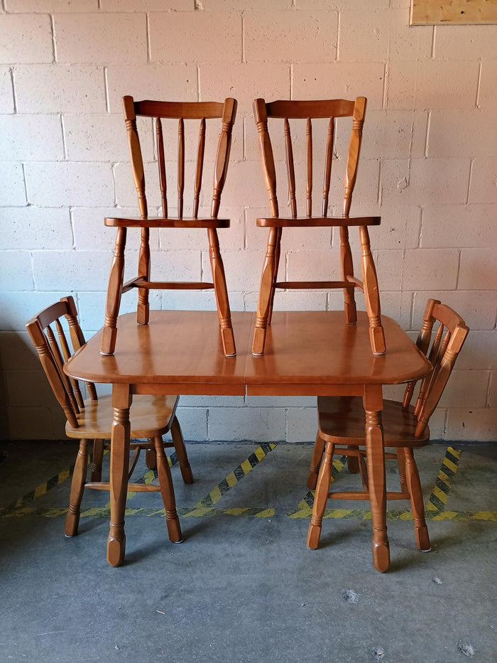 Solid Wood Kitchen table &4 chairs