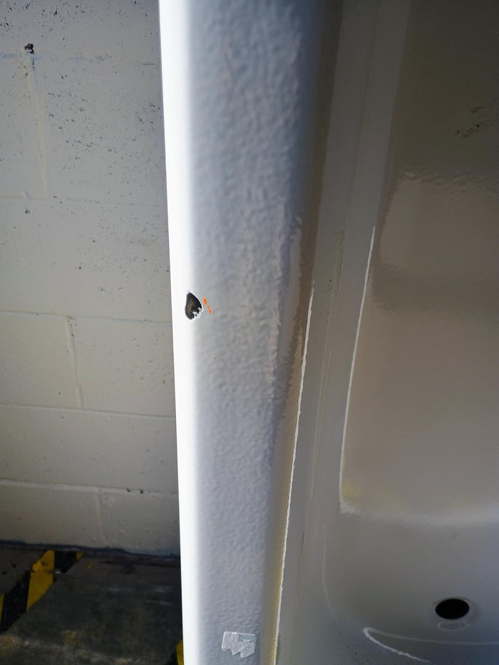 Metal Right Hand Drain Bathtub
