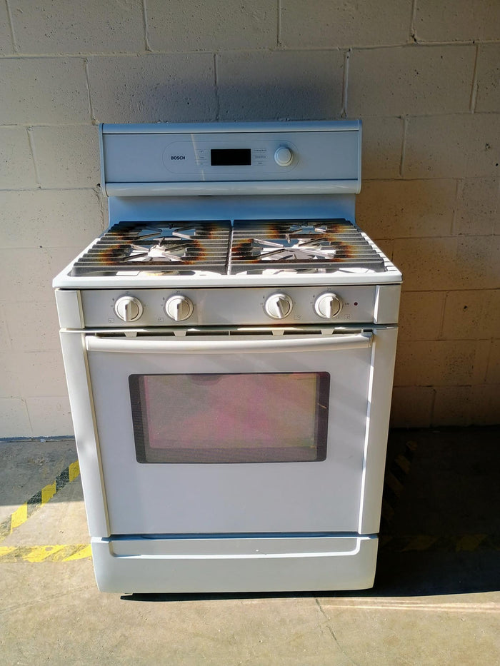 Bosch White Gas Range