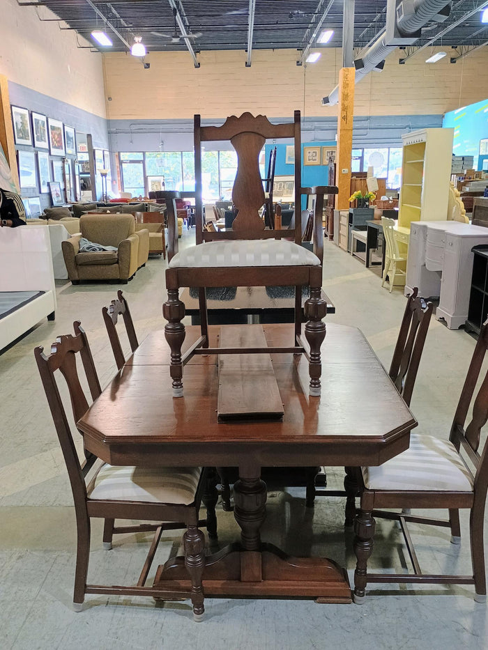 Vintage Dining Table with 5 Chairs