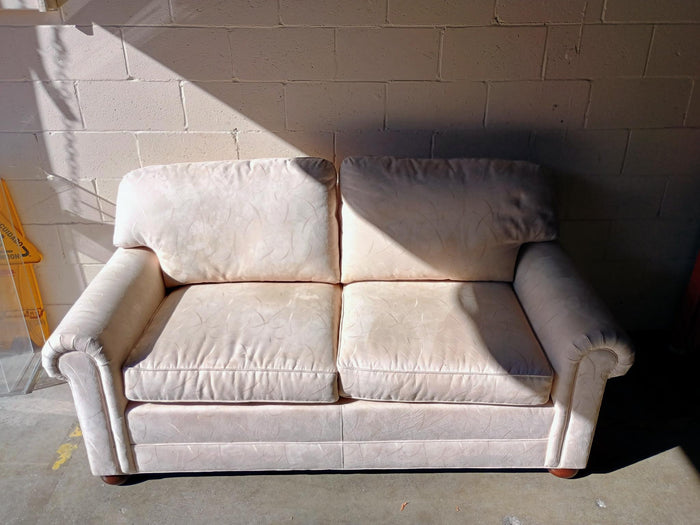 White Love 2-Seat Sofa