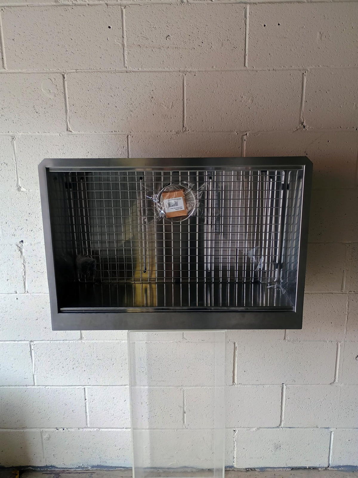 Delta Stainless Steel Kitchen Sink with Grid