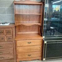 30.5"W 2-Piece Kitchen Hutch