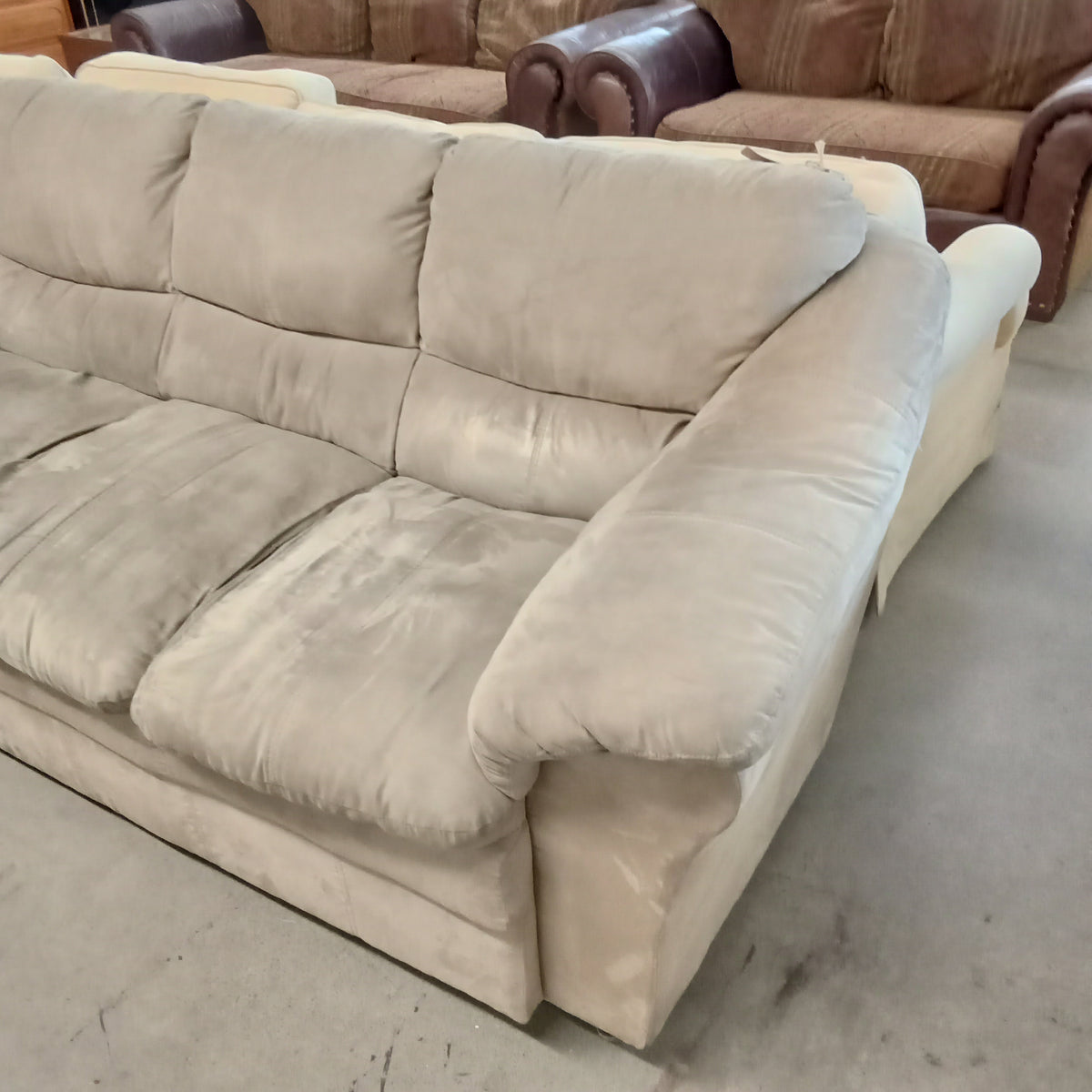 80"W 3-Seat Sofa in Beige Velour