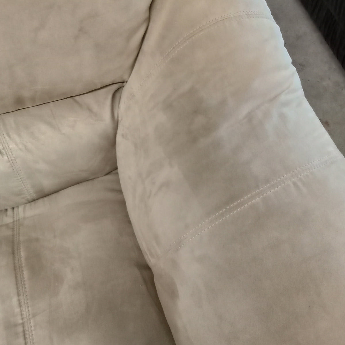 80"W 3-Seat Sofa in Beige Velour