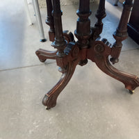 41"W Oval Side Table