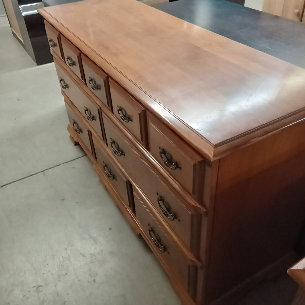 58"W 8-Drawer Dresser