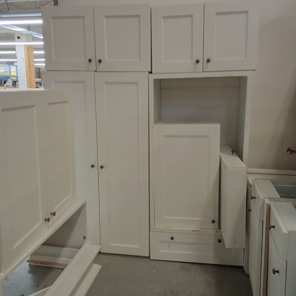 17 Piece White Kitchen Cabinet Set