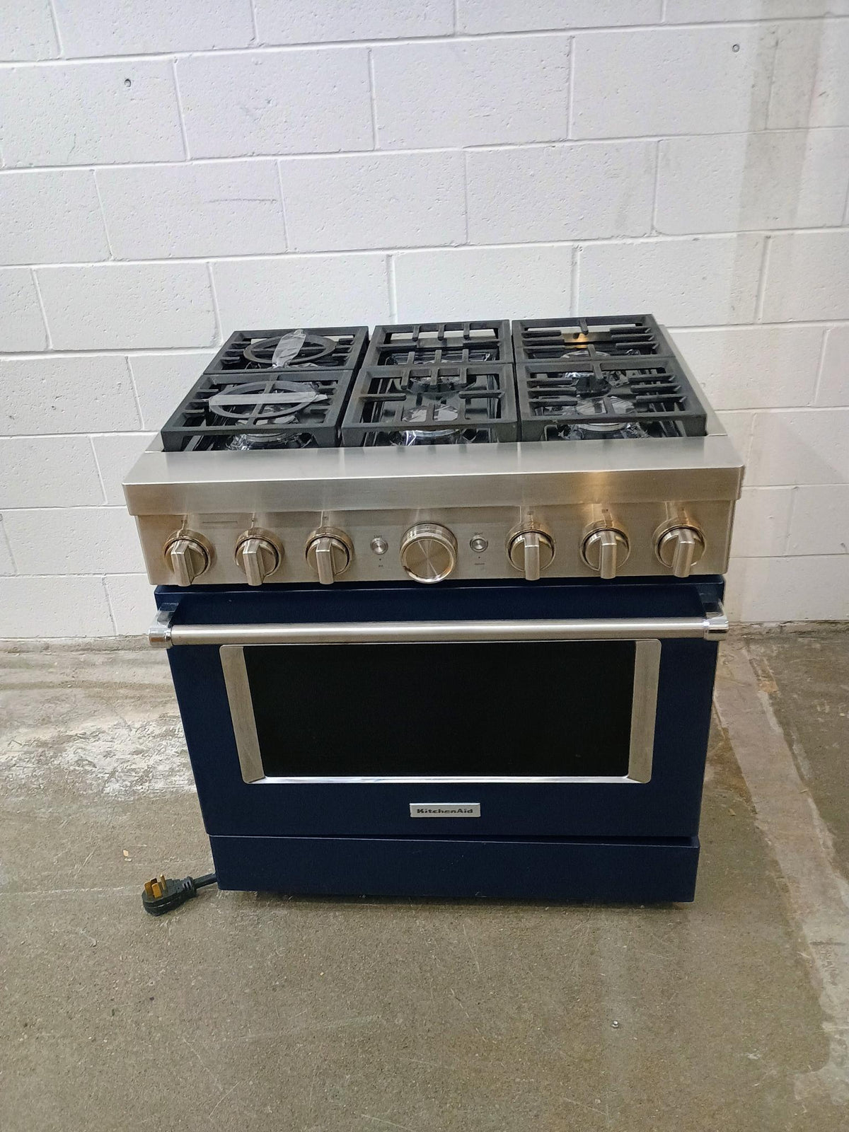 Kitchen Aid Commercial Style Dual Fuel Range