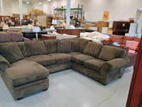 Modern Sectional Sofa with decorative Nails