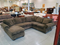 Modern Sectional Sofa with decorative Nails